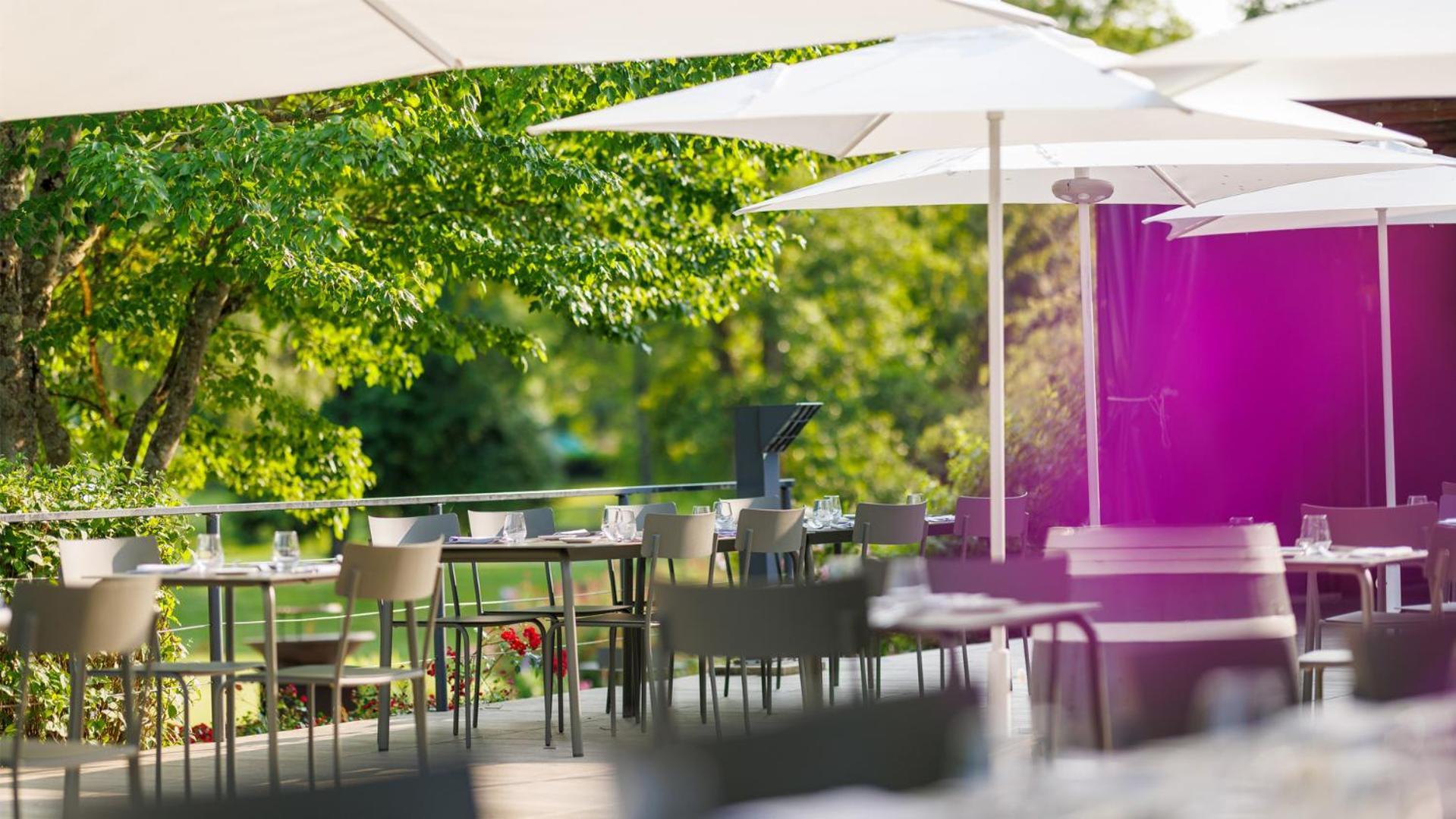 Logis Hotel Golf Le Domaine Du Val De Sorne Vernantois Exteriér fotografie