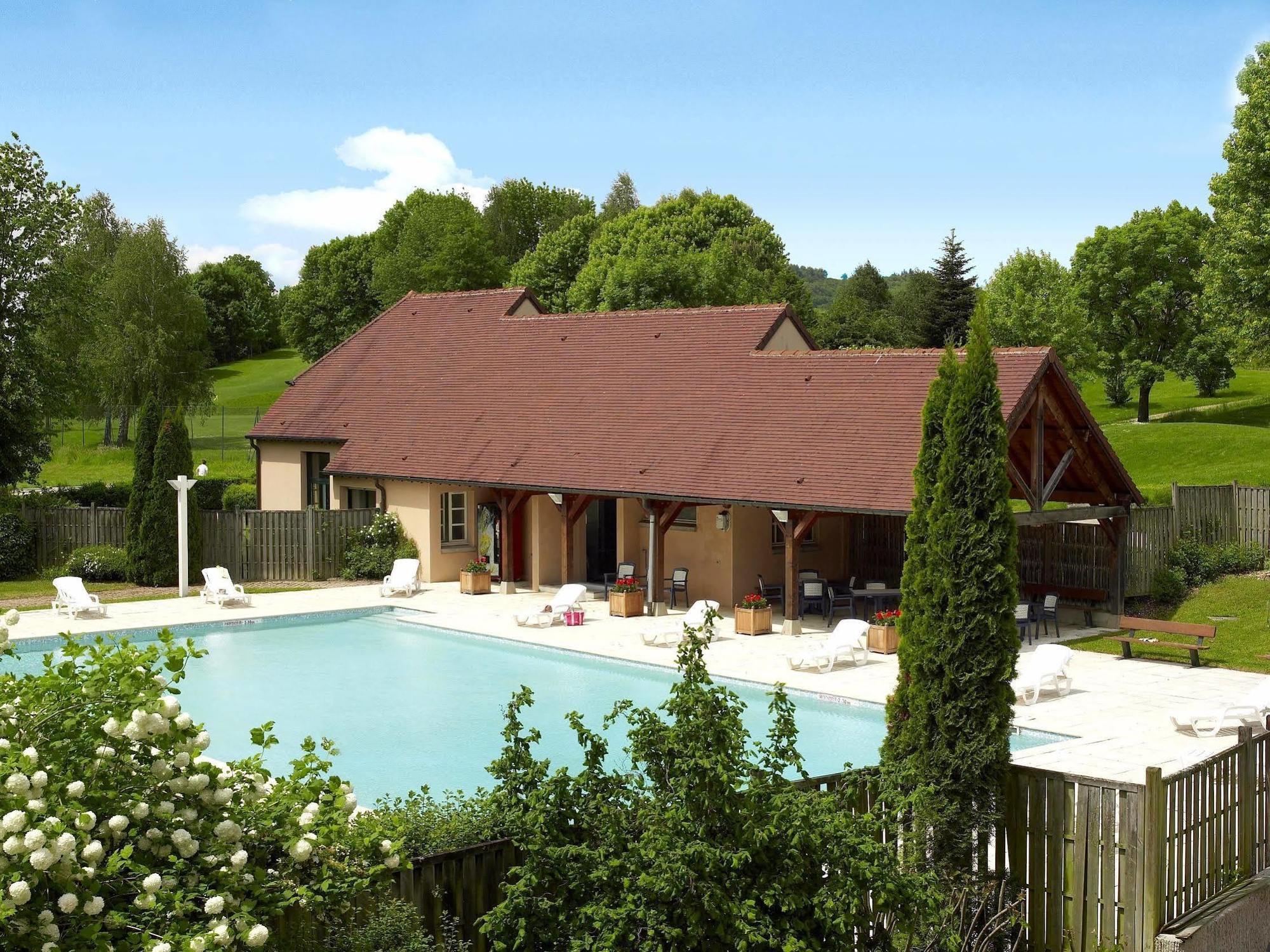 Logis Hotel Golf Le Domaine Du Val De Sorne Vernantois Exteriér fotografie