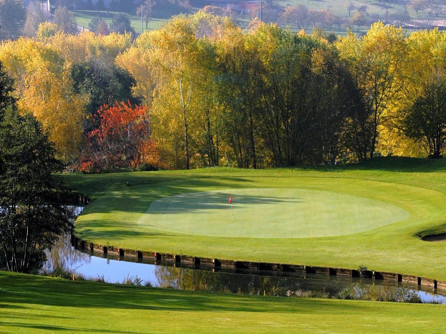 Logis Hotel Golf Le Domaine Du Val De Sorne Vernantois Exteriér fotografie